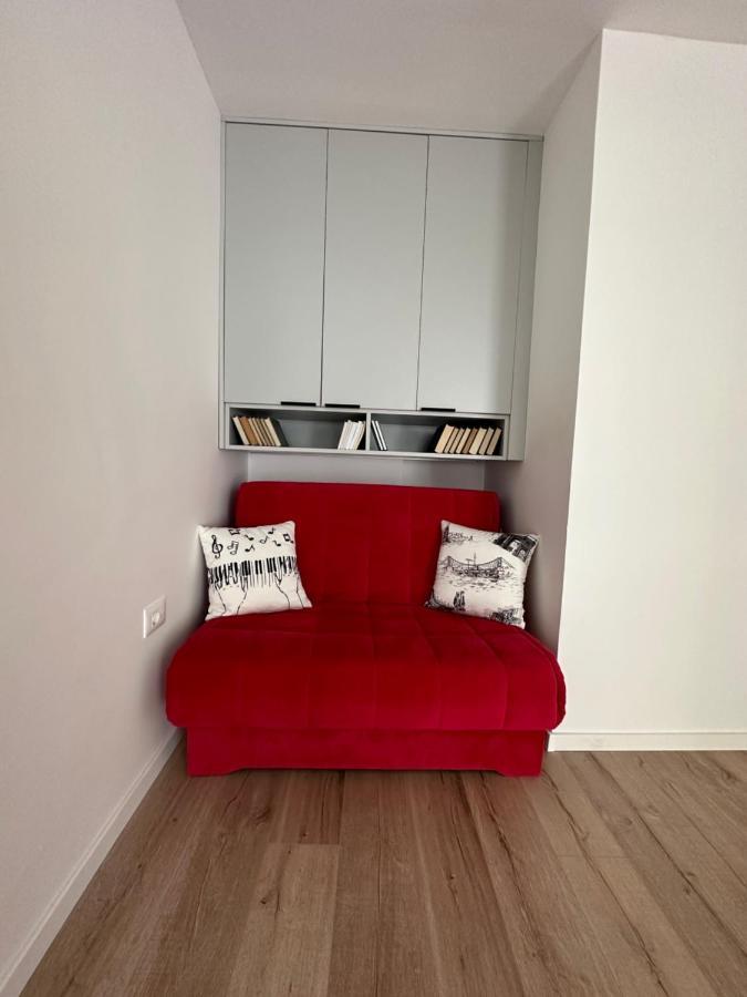 Studio Y Gjakova Ngoại thất bức ảnh