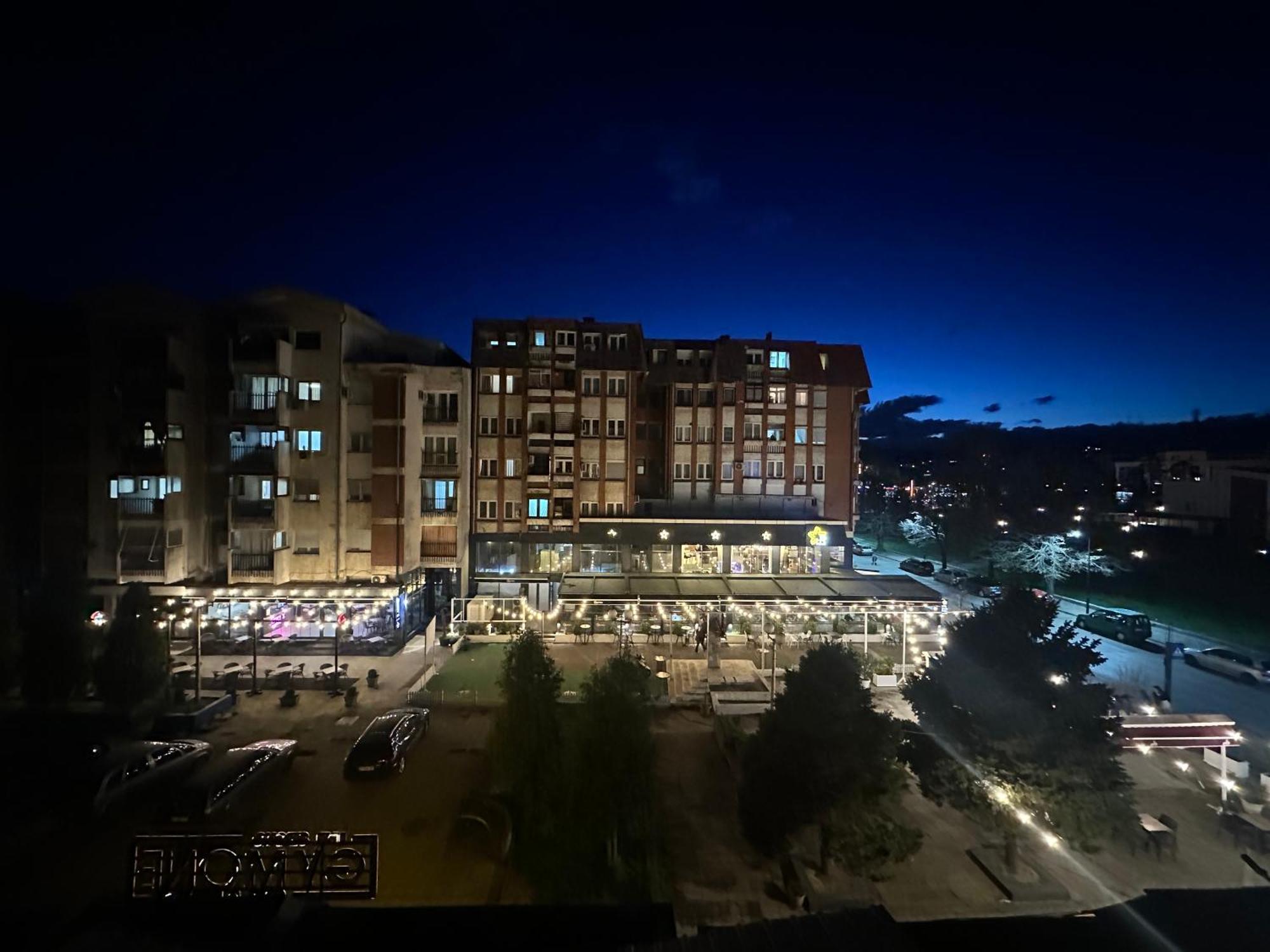 Studio Y Gjakova Ngoại thất bức ảnh